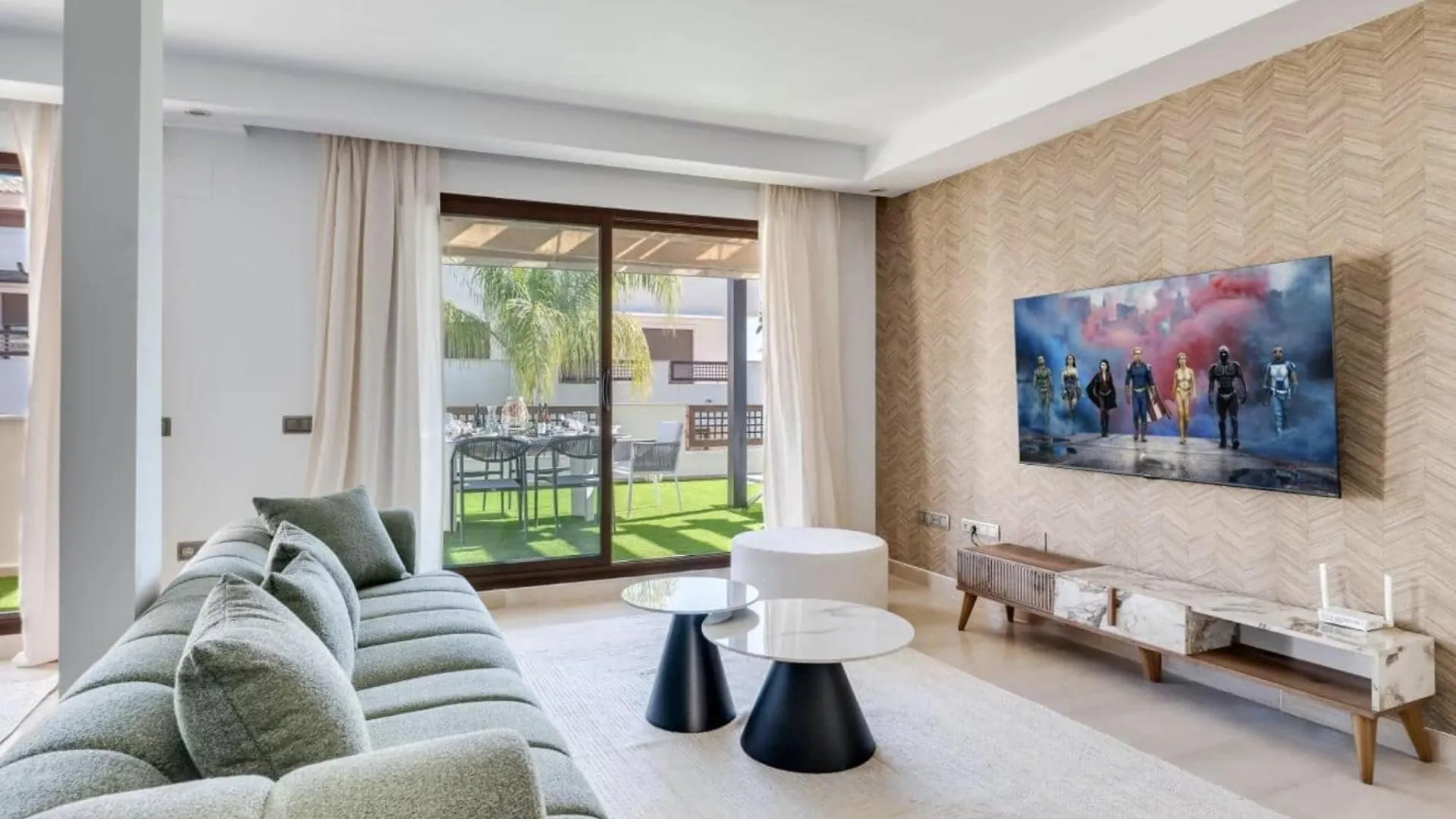 Vacation Marbella I The Sovereign Penthouse, Large Communal Pool, 24H Security, 5Min To Puerto Banus