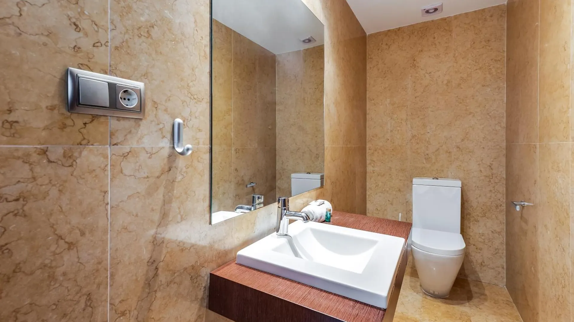 Vacation Marbella I The Sovereign Penthouse, Large Communal Pool, 24H Security, 5Min To Puerto Banus Διαμέρισμα