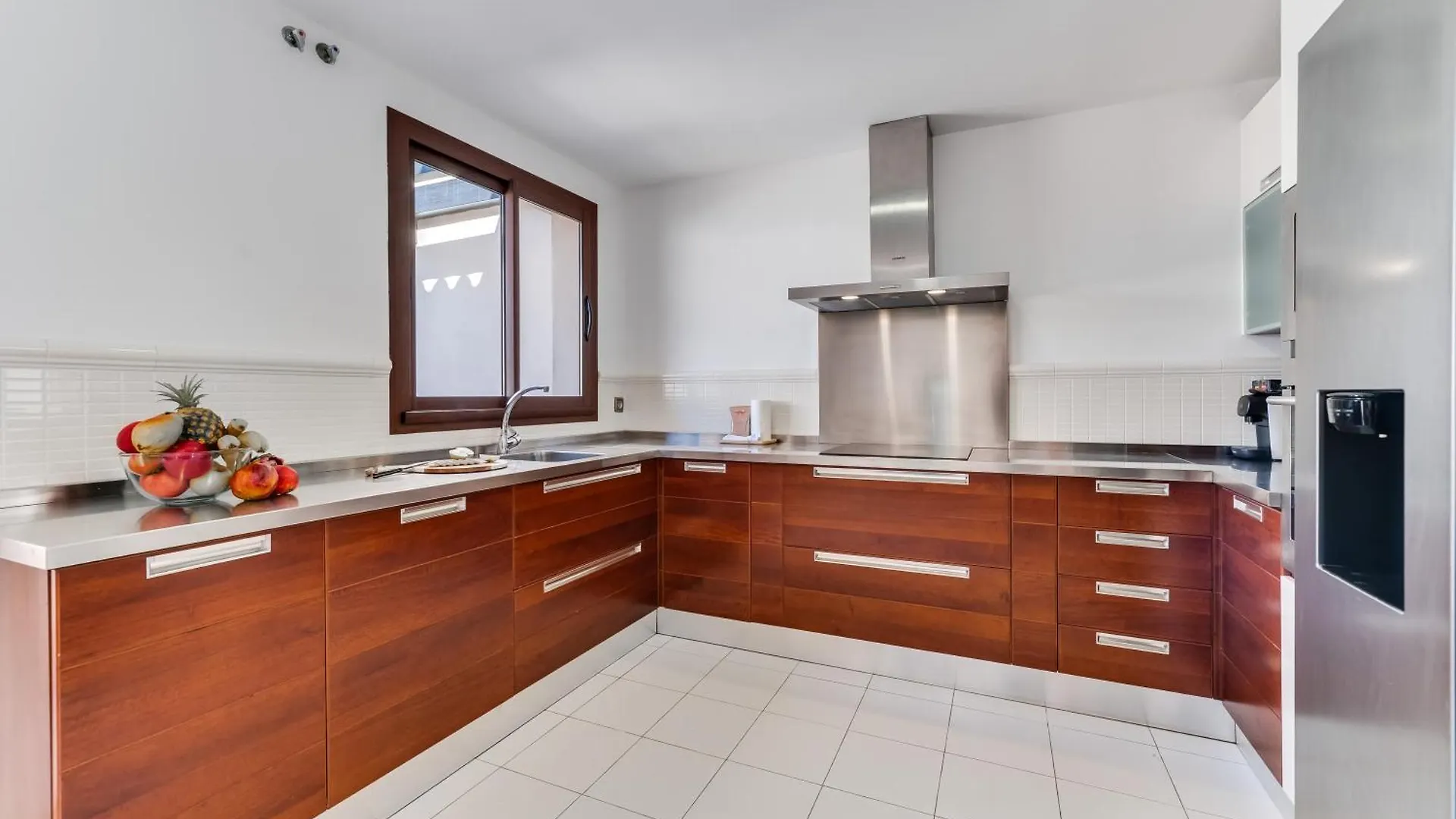 Vacation Marbella I The Sovereign Penthouse, Large Communal Pool, 24H Security, 5Min To Puerto Banus