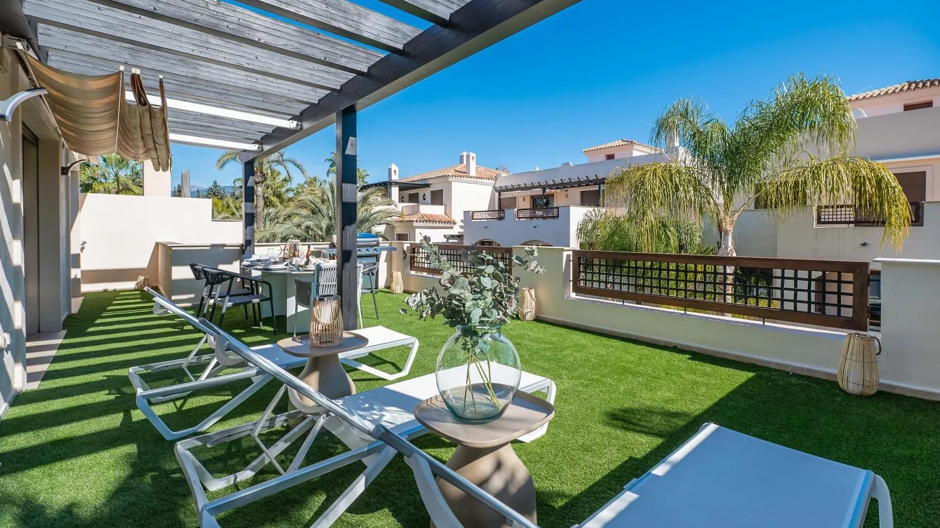 Vacation Marbella I The Sovereign Penthouse, Large Communal Pool, 24H Security, 5Min To Puerto Banus Ισπανία